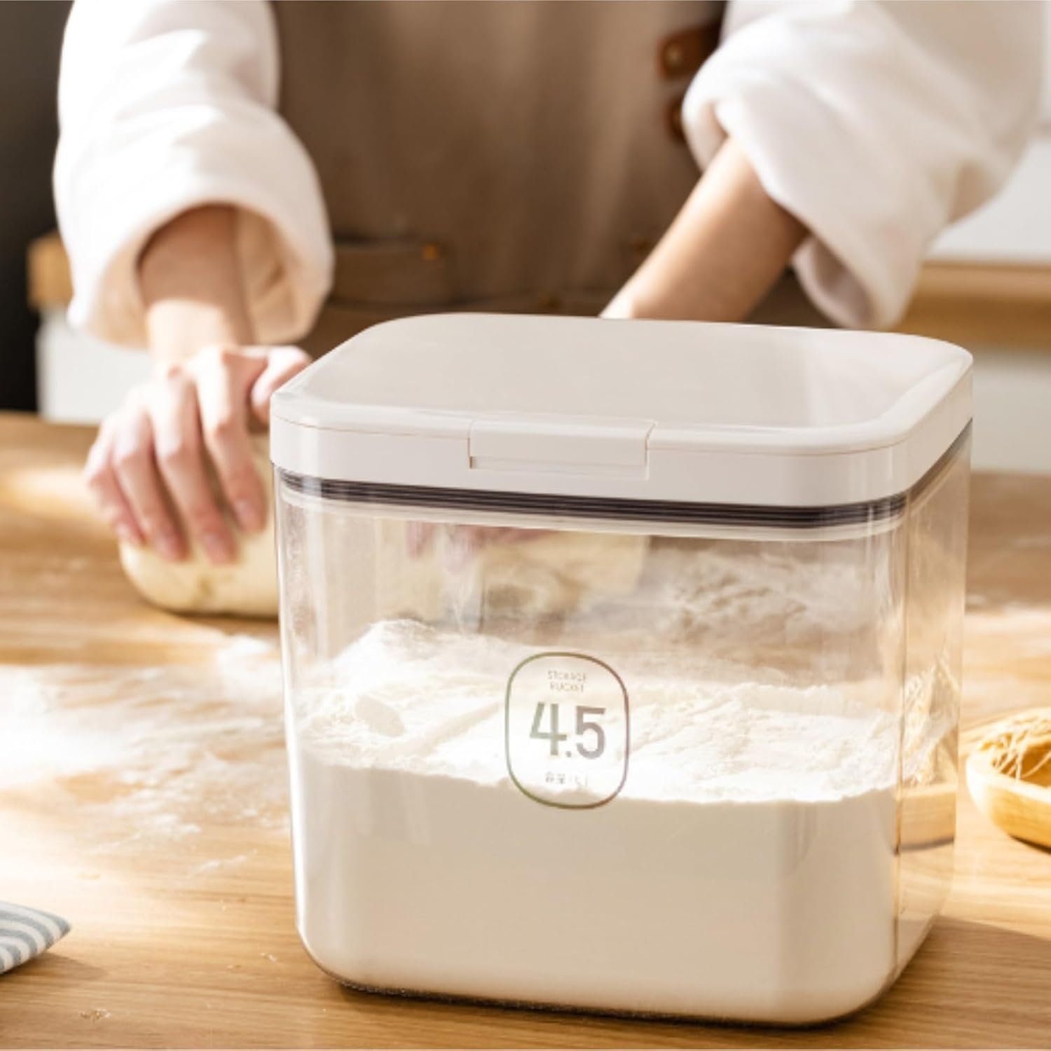 フードを守る保存容器と保管場所の選び方